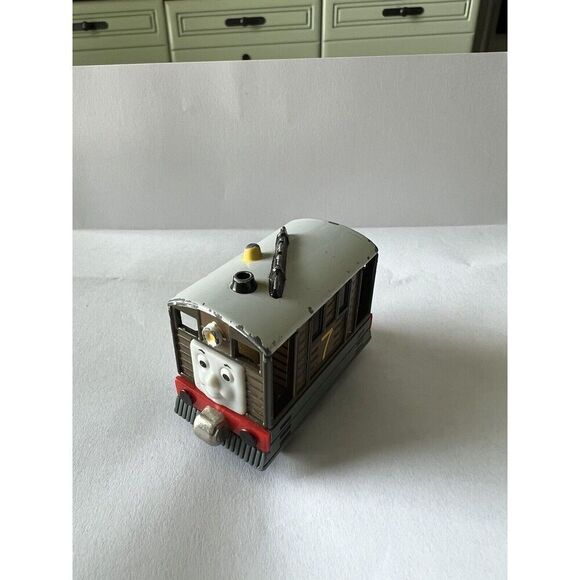 Thomas The Tank Engine & Friends Take N Play Diecast Magnetic Train Big Lot - Picture 10 of 16